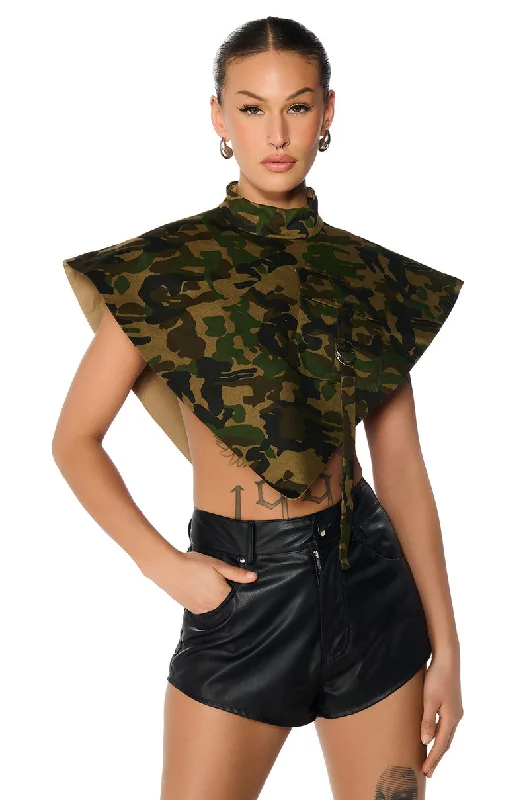 ARIA CAMO PRINT MOCK NECK TRIANGLE BLOUSE