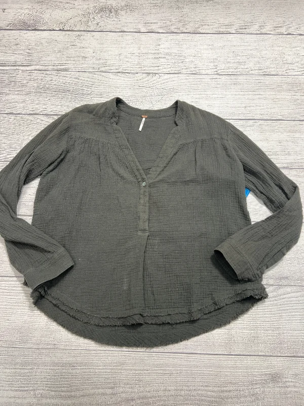 Top Long Sleeve By Free People In Green, Size: S